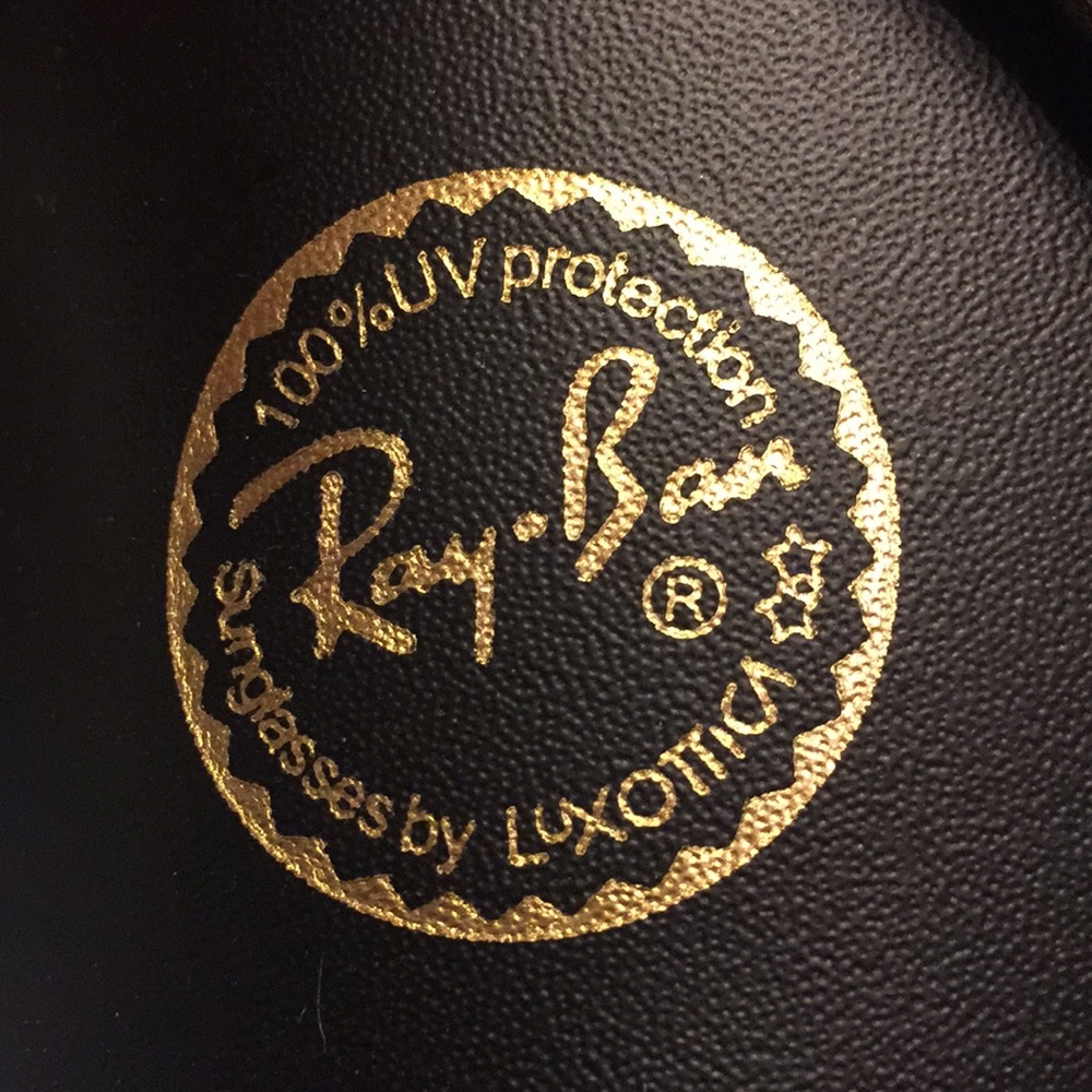 (UNISEX) RAY-BAN SHELL CASE (ONLY) (NWOT)